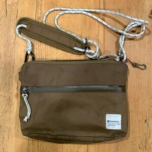 Lululemon crossbody